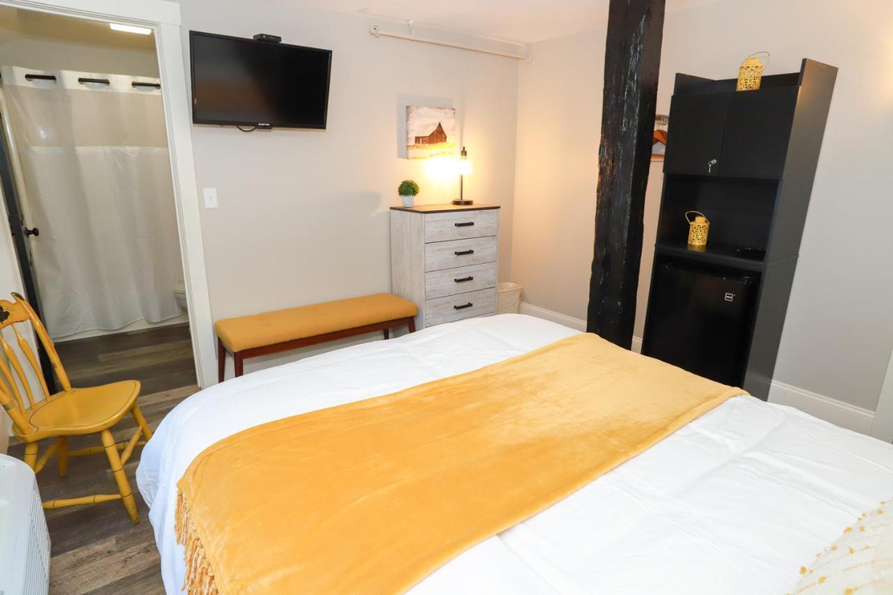 Gunstock Inn & Suites Гилфорд Экстерьер фото