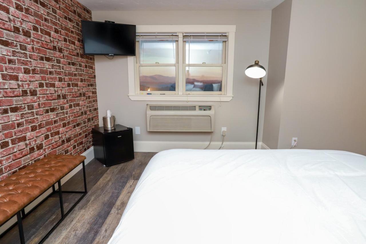 Gunstock Inn & Suites Гилфорд Экстерьер фото