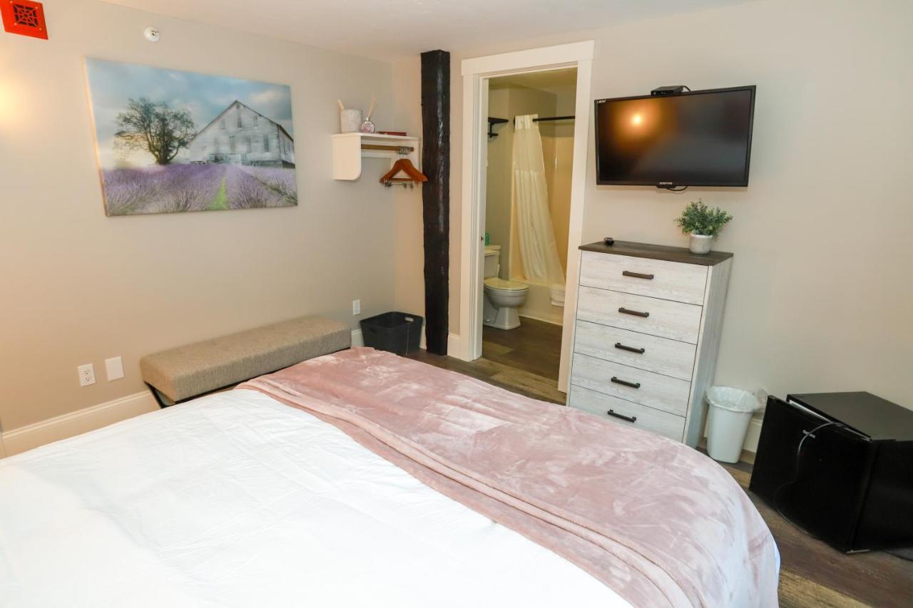Gunstock Inn & Suites Гилфорд Экстерьер фото