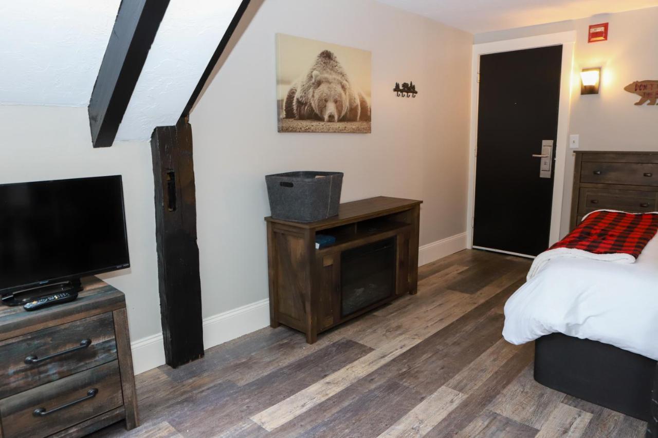 Gunstock Inn & Suites Гилфорд Экстерьер фото