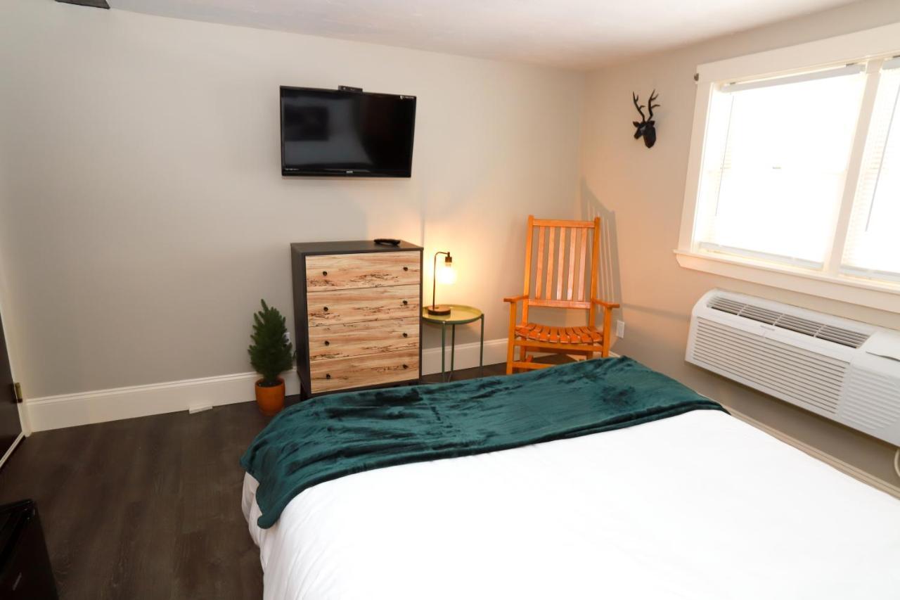 Gunstock Inn & Suites Гилфорд Экстерьер фото